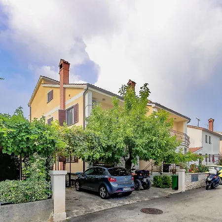 Lidija Apartment *