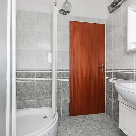 Apartment Lidija *