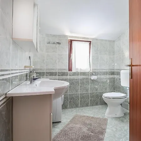 Lidija Apartman *